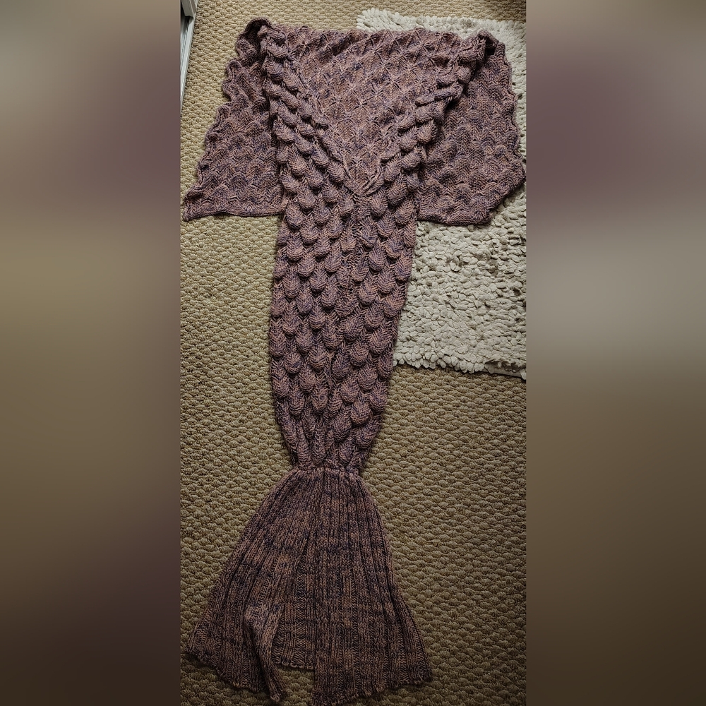 Mermaid Knitted Tail Blanket